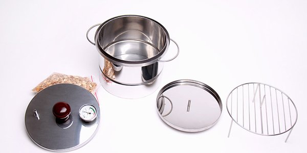 Даже самая маленькая модель коптильни может вместить до 3 кг продуктов для копчения! Коптильня Bravo